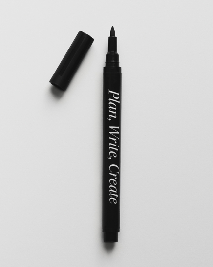– Bolígrafo de tiza líquida negra para escribir sobre plexiglás