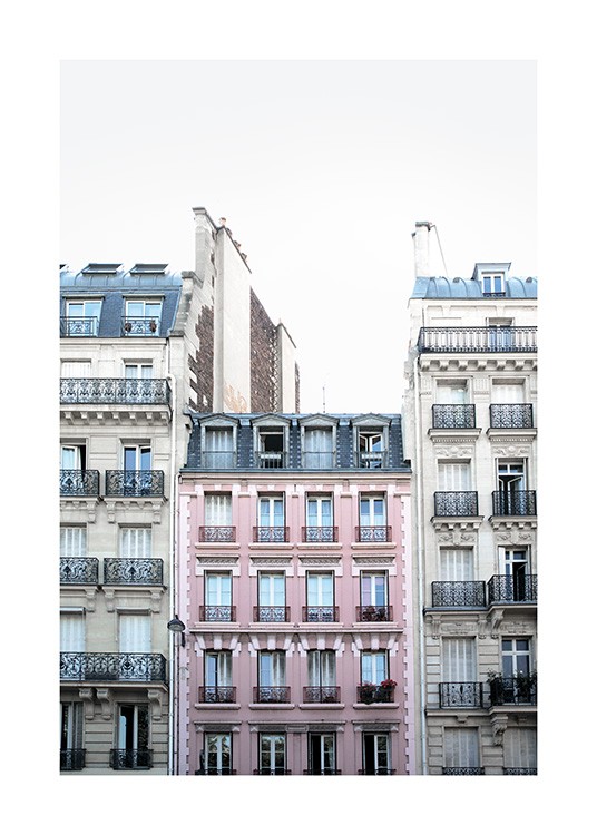 Pink Facade in Paris Poster / Fotografías con Desenio AB (11348)