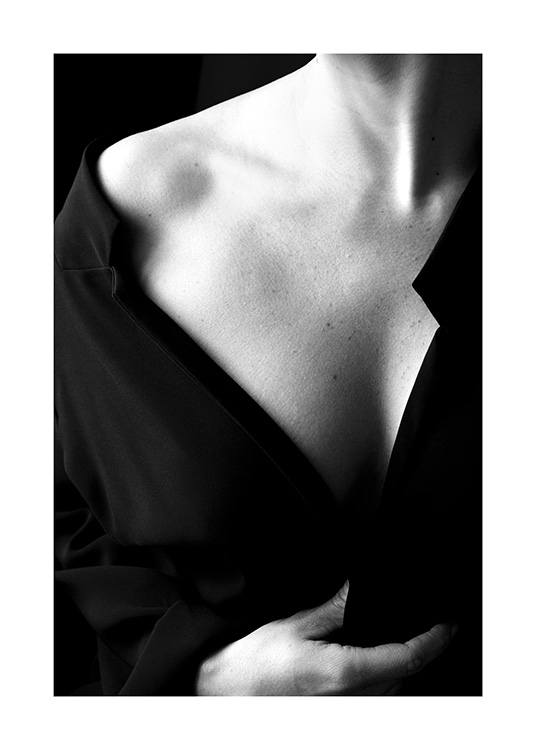 Woman in Black Poster / Blanco y negro con Desenio AB (12023)
