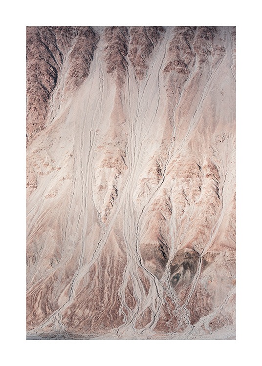 Dry River in Mountain Poster / Naturaleza con Desenio AB (13690)