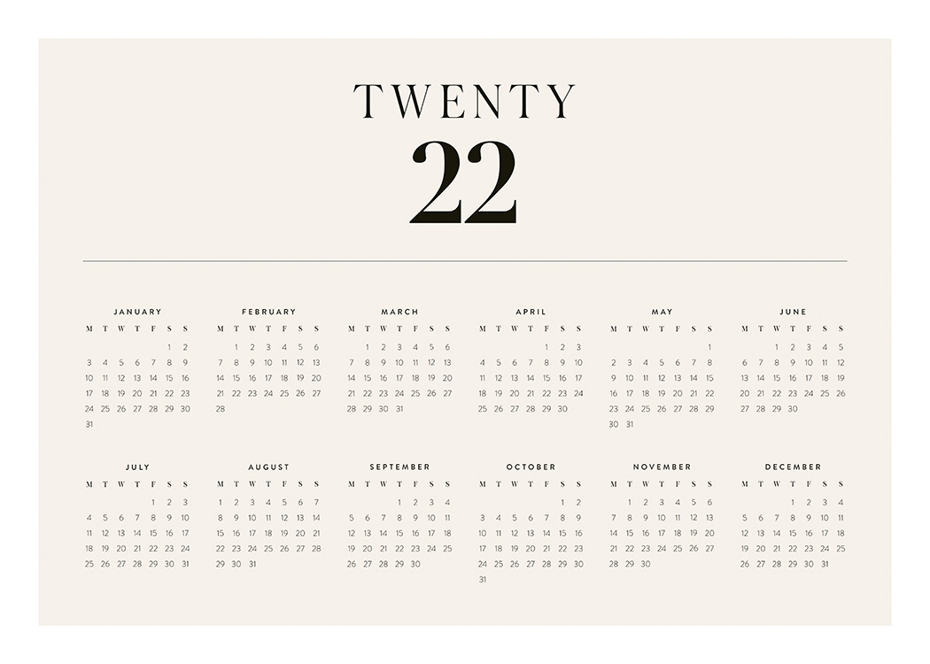  – Calendario anual para el 2022 de color beis y todos los meses y fechas del año en negro