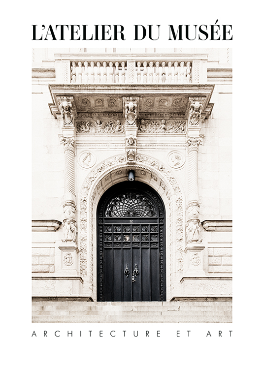 – Fotografía de una puerta negra en el centro de un edificio beis y texto en la parte superior e inferior del motivo